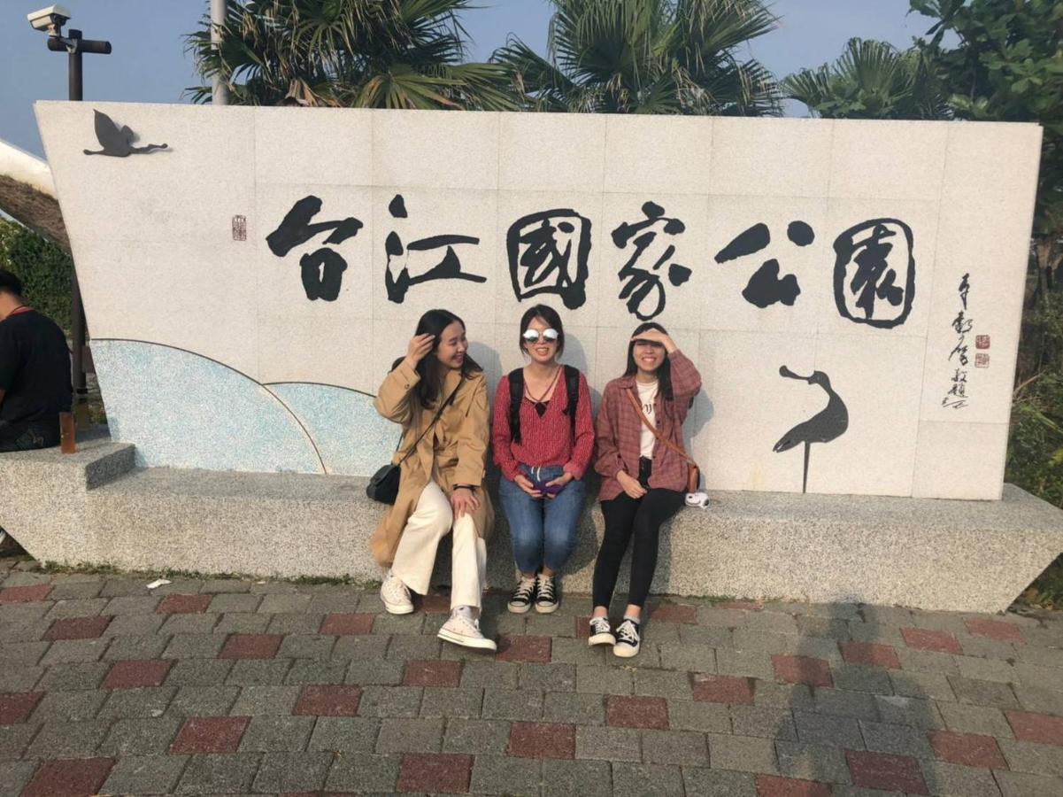 Mydeer Backpacker Vandrerhjem Tainan Eksteriør bilde